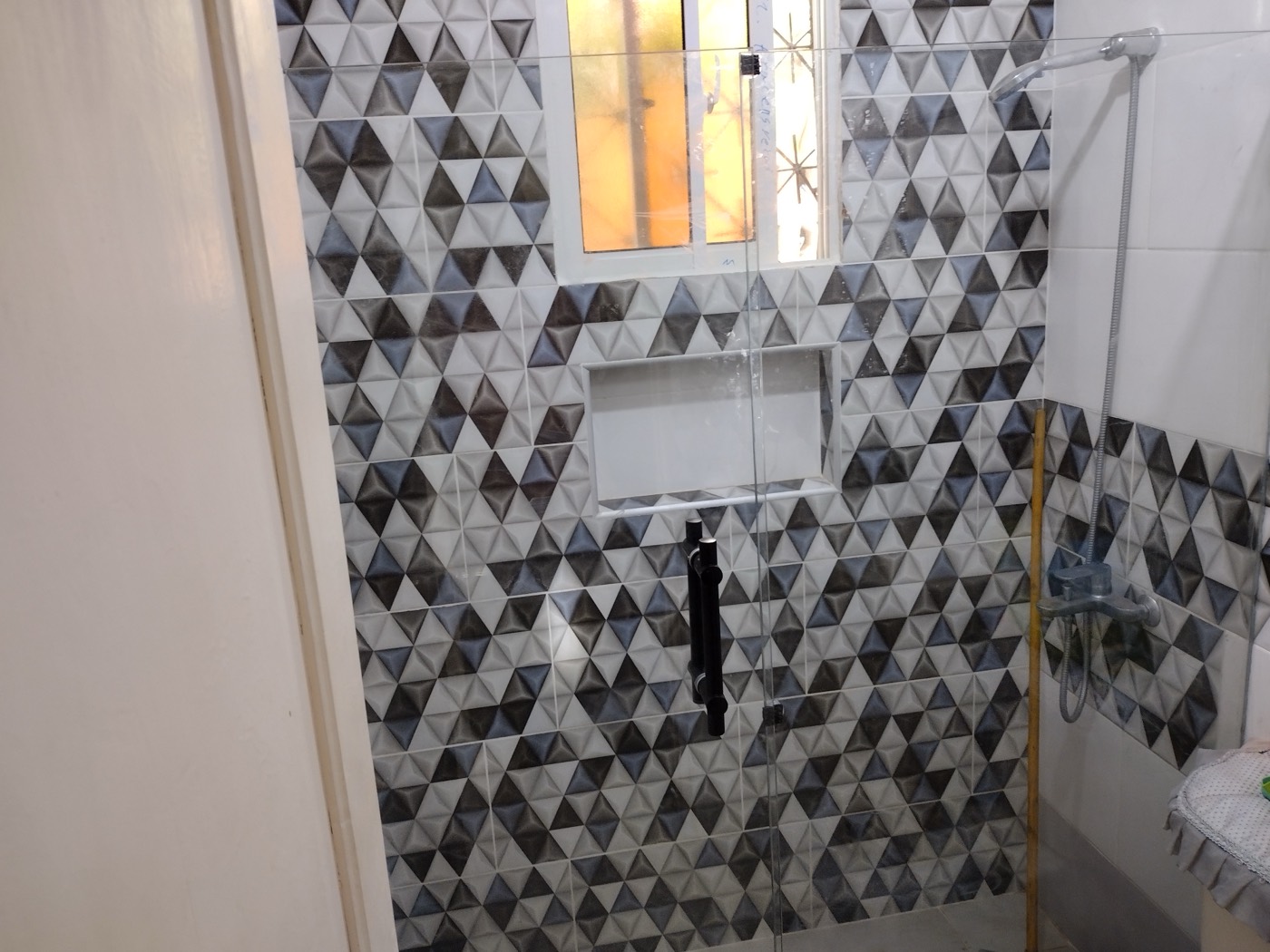 Ducha con cerámica 3D